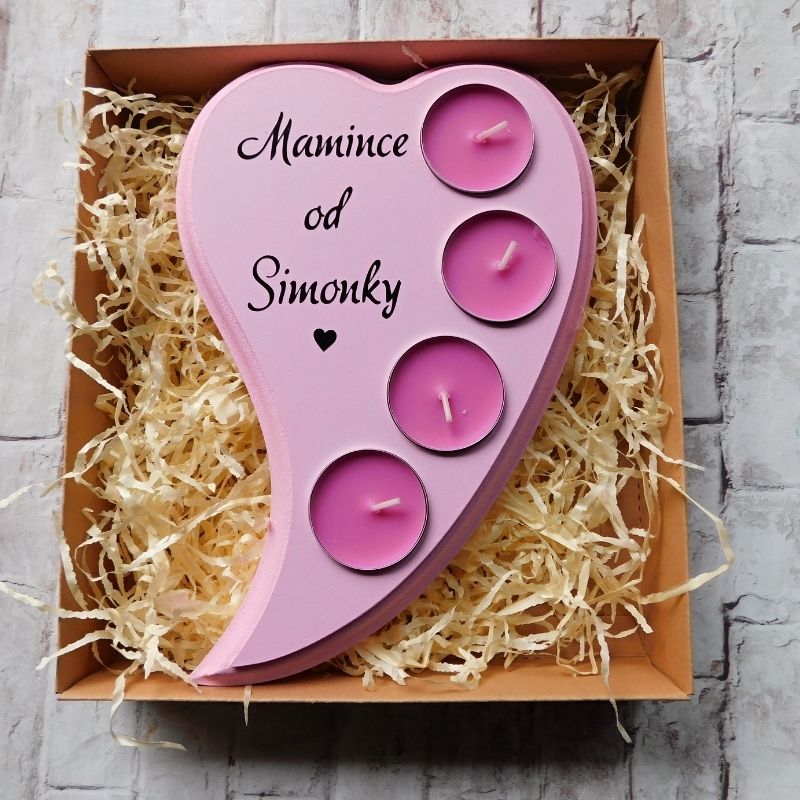 Dřevěný svícen pro maminku světle růžový