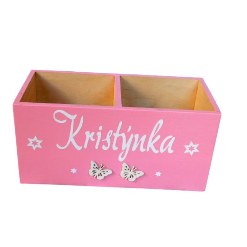 Stojan na pastelky se jménem a motýlky - růžový
