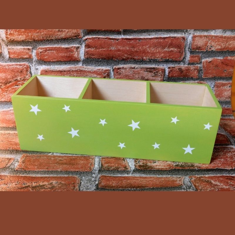 Pastelkovník na psací potřeby sv. zelený s hvězdičkami 
