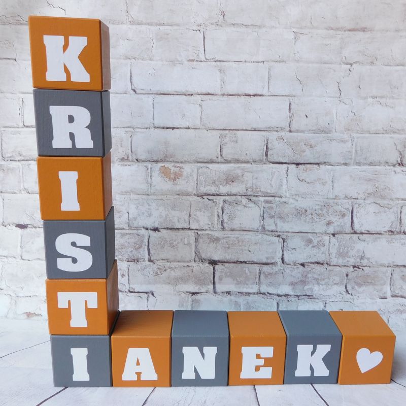 Kostičky se jménem