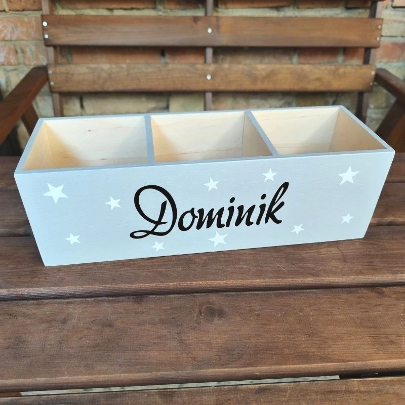 Dřevěný pastelkovník 3 přihrádky šedý