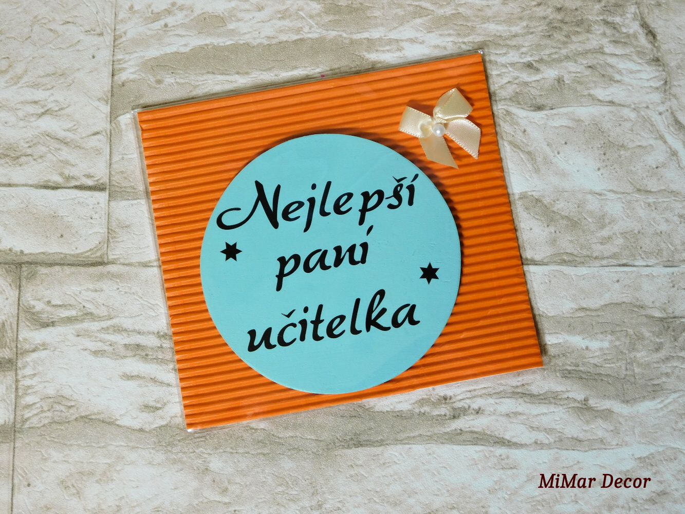Dřevěná magnetka s textem Nejlepší paní učitelka