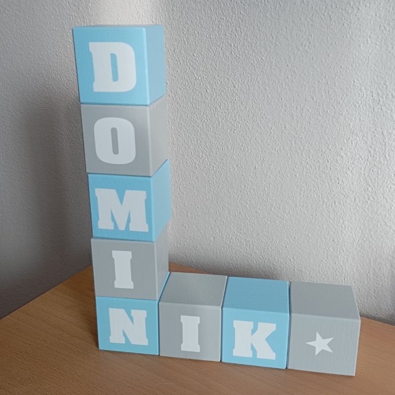 Dekorace kostky ze dřeva