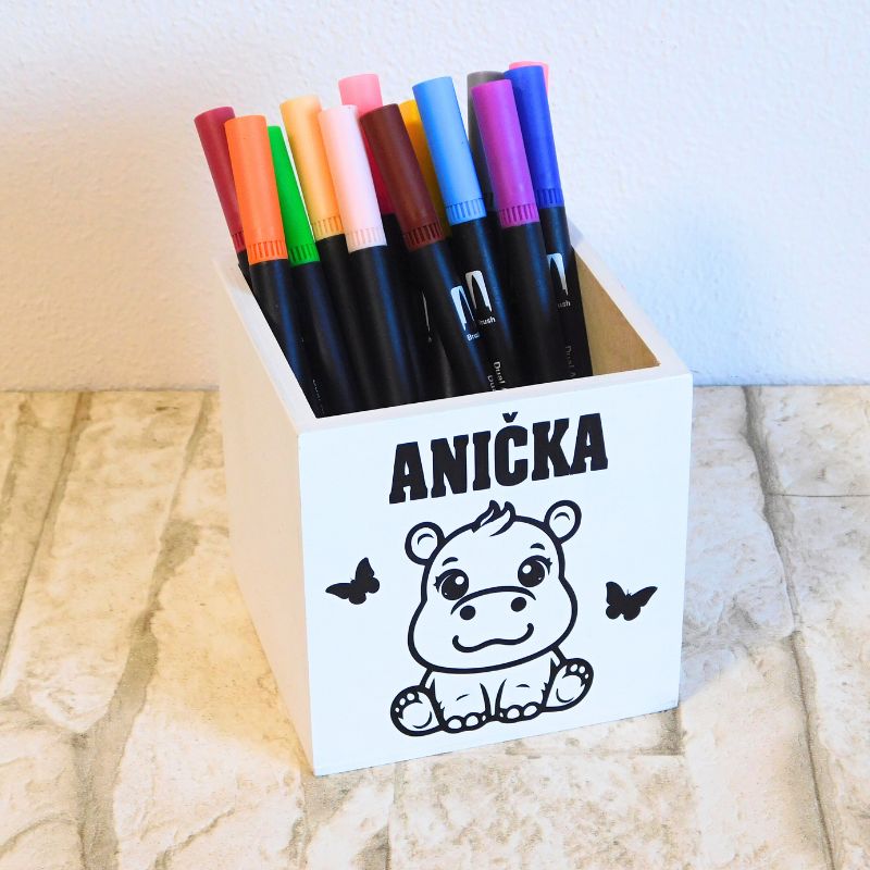 Přihrádka na pastelky hrošík