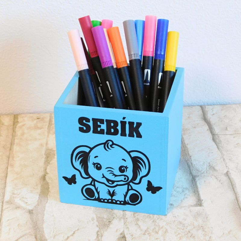 Přihrádka na pastelky sloník