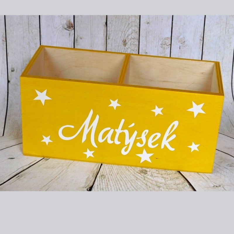 Organizér na tužky se jménem žlutý, bílé písmo