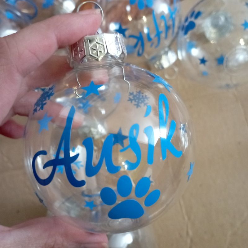 PLASTOVÁ vánoční ozdoba 8cm - pro mazlíčky, modré písmo