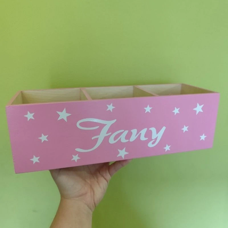 Dřevěný pastelkovník na přání 3 přihrádky
