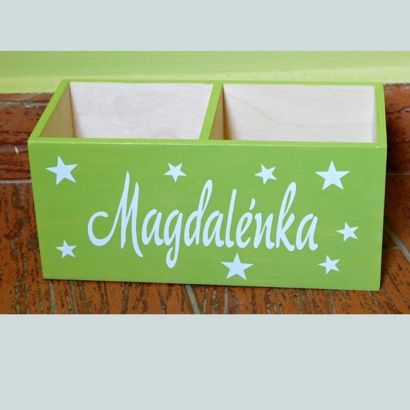 Dřevěný stojánek na pastelky zelený