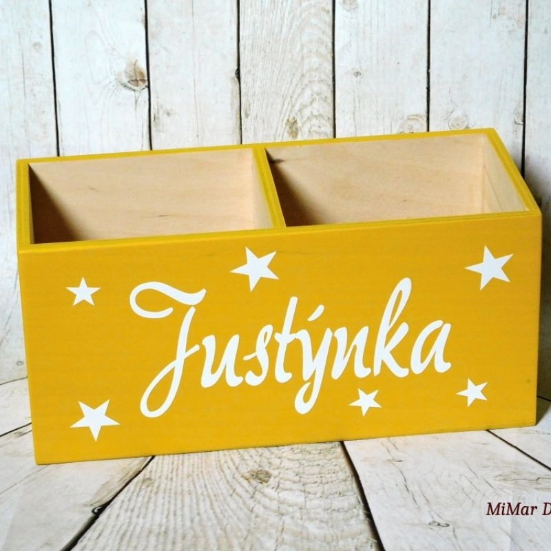 Organizér na tužky se jménem žlutý, bílé písmo